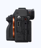 Sony ILCE - 7M5 Body with External Battery Charger